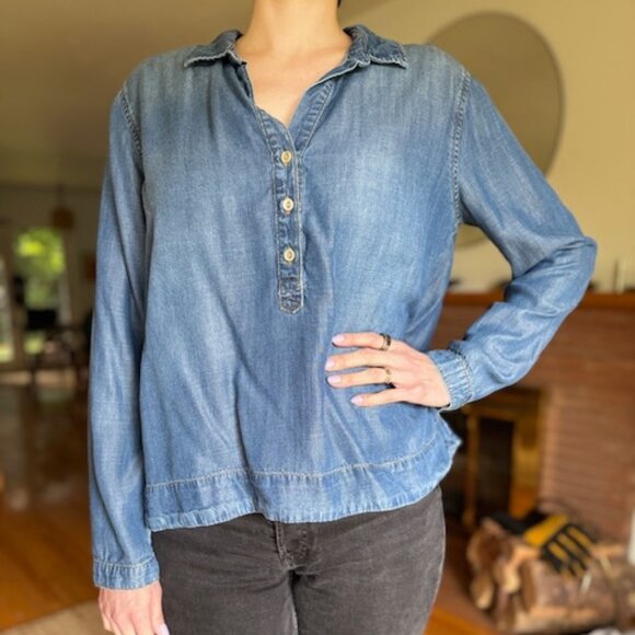 Cloth & Stone 💖 Cute denim top. EUC from Anthropologie. - Picture 1 of 14